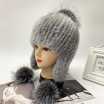 Pompom talvem&uuml;ts k&otilde;rvaklapiga Luksuslik kootud naaritsa karusnahast m&uuml;ts v&auml;ljas soe lumi karusnahast m&uuml;ts naiste kapotiga kohev m&uuml;ts gorros head size 55-59cm