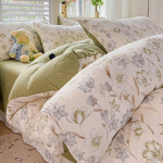 Neljaosaline komplekt, pestud puuvillane voodilina, tekikott, &uuml;hiselamu kolmeosaline komplekt 1.5m bed