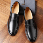 Mood Brogues Kingad Meeste Jalatsid Lamedad mustad Slip-on Man Business Kingad 39
