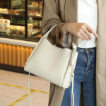 Ehtsast nahast naiste k&auml;ekott K&auml;ekott Naiste Premium Sense suure mahutavusega reisikott Naiste &auml;mbrikott Crossbody kott elevandiluuvalge