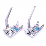 Madala varrega kl&otilde;psuga trikotaale lauljavend Elna Pfaff Viking kudumisjalale