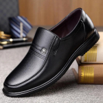 Ehtsast nahast k&auml;sit&ouml;&ouml;na valmistatud jalatsid Meeste p&auml;tsid Slip On Business vabaajajalatsid Klassikalised pehmest nahast Hombre hingavad meeste kingad Lamedad 37