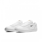 Nike Court Vintage valge/must CJ1679-101 EU 40.5 oranž/valge