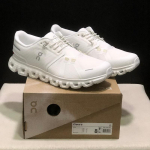Putian Chunyuan On Ang Run Cloud 6 mugavad libisemiskindlad, kulumiskindlad spordi- ja vabaaja veekindlad meeste ja naiste kingad 36 valge