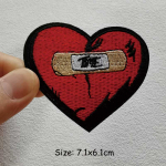 Punk pealuud triigitud plaastril tikandid kleebised kuumpressitud aplikatsiooniga pargid Ropa riided kleebised ise tehtud triibuga termokleepuv m&auml;rk 7.1x6.1cm