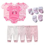 Kiddiezoom vasts&uuml;ndinu r&otilde;ivakomplekt, 3osaline multifilmi beebi keha + 4 t&uuml;kki puuvillased p&uuml;ksid + 5 paari sokke v&auml;ikelapse poisi t&uuml;druku riided 0-3Months