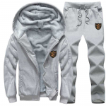 Winter Plus sametkost&uuml;&uuml;m vabaaja spordikampsun kardigan kaheosaline komplekt 6XL helehall v&auml;rv