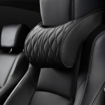 M&auml;luvahust auto peatoe padi nahast tikitud istmetoed Komplektid seljapadja reguleerimine automaatne kaelatugi nimme Black headrest