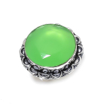 K&auml;sitsi valmistatud naturaalse rohelise kaltsedoni v&auml;&auml;riskiviga 925 h&otilde;bedast s&otilde;rmus, suurus 8, u9G14