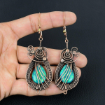 Austraalia kolmiku opaali kalliskivist k&auml;sitsi valmistatud puhtast vasest traadist pakitud k&otilde;rvar&otilde;ngad 2.36 Inches