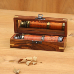 T&ouml;&ouml;tav teleskoop, graveeritud luukklaas, piraaditeleskoop, isadep&auml;eva kingitus, kingitus abikaasale, mereteleskoop, isikup&auml;rastatud messingist teleskoop