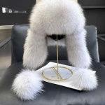 Talvised soojad k&otilde;rvakaitsed Karvane kunstrebase karusnahast m&uuml;ts vabaaja ja moodsad v&auml;lisuusak&uuml;barad hall