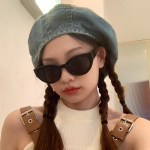 Pestud kauboibarett naiste suvine Interneti-kuulsus retro n&auml;gu v&auml;ike pung kunstniku m&uuml;ts Jaapani mitmek&uuml;lgne suure peaga &uuml;mberm&otilde;&otilde;duga m&uuml;ts M（56-59cm） tumesinine v&auml;rv