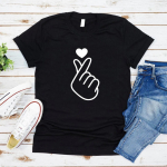 Korea Finger Heart T-s&auml;rk Korea Love S&auml;rk Armsad Korea s&uuml;damega s&auml;rgid K Pop T-s&auml;rk Saranghae Tee Naiste Graafilised T-s&auml;rgid S must