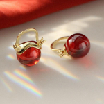 Punase granaadi k&otilde;rvar&otilde;ngad K&otilde;rgekvaliteedilised naastk&otilde;rvar&otilde;ngad P&auml;rl Retro k&otilde;rvar&otilde;ngad