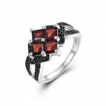 Uustulnukas! ainulaadne s&otilde;rmus looduslike granaatidega Naiste peen ehted 925 sterlingh&otilde;be US RING SIZE:6# punane