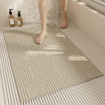 Pestav libisemiskindel vannitoamatt - Mustust h&uuml;lgav, kergesti puhastatav, &otilde;&otilde;nes disainiga jalamatt 80*120cm