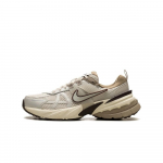 Nike V2K Run Light Orewood Brown EU 44.5 pruun