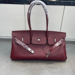 Piiri&uuml;lene trend kott l&uuml;hike versioon &uuml;legabariidiline kaasaskantav &otilde;lakott TOGO esimese kihi veisenahk suur mahutavus hiigelkott 42x18x23cm