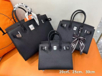 Kahekihiline EP peopesamustriga nahast v&auml;rvikoosk&otilde;lastusega plaatinakott (H13-2530BK) 30cm - strap not included black