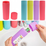 Kaasaskantav triibuline hambaharjahoidja hambapastast r&auml;tiku&uuml;mbrise kate reisiva hambaharja tassi jaoks punane