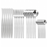 Must kullast roostevabast terasest s&ouml;&ouml;giriistade komplekt S&ouml;&ouml;gin&otilde;ud S&ouml;&ouml;gin&otilde;ud Nuga Kahvel Teelusikas K&ouml;&ouml;gi &otilde;htus&ouml;&ouml;k 24 tk L&auml;&auml;ne lauan&otilde;ud