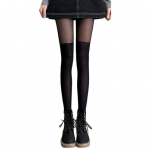 1 paar naiste sukad, k&otilde;rge elastsusega &uuml;hev&auml;rvilised &uuml;le p&otilde;lve ulatuvad libisemisvastased k&otilde;hnad pehmed &uuml;li&otilde;pilast&uuml;druku talve pikad sokid must