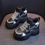 Isa kingatrend Uued populaarsed naiste spordijalatsid, millel on paks talla ja k&otilde;rge k&otilde;rgus kevadel ja s&uuml;gisel 34