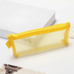 &Otilde;pilastele n&auml;htavad v&otilde;rgust hoiukotid Suure mahutavusega pliiats-pliiatsikarp Kirjatarvete hoiukarp Meigipintslid H&uuml;gieenitarbed Korralduskott hall v&auml;rv