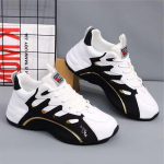 Meeste kingad 2024. aasta suvised uued tossud meestele kerged pehmed unisex nahast mugavusega platvormil vulkaniseeritud kingad Zapatillas Hombre 38 valge