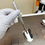 Roostevabast terasest &uuml;mmargune lusikas v&otilde;rk punane kuldne &otilde;htus&ouml;&ouml;k pika varrega segamine magustoidu lusikad k&ouml;&ouml;gitarvikute jaoks Vidinad