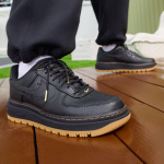 Nike Air Force 1 Luxe 'Black Gum' 44