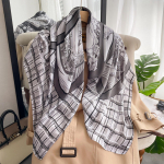 Kvaliteetsed luksuslikud siidist sallid peapael Sallid kaelasall naistele kett siidist sall naiste dekoratiivne sall 110*110cm hall v&auml;rv