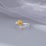 S925 h&otilde;bedast keerlevad s&otilde;rmused naistele kuupmeetrist tsirkooniumoksiidist p&auml;evalillest mesilase &auml;revuse s&otilde;rmus stressivastane p&ouml;&ouml;rlev ehe kingitus kollane