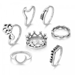 Kassi kriimustusega nikerdatud kroon, &otilde;&otilde;nestatud &ouml;&ouml;klubi hiphopi ehted, elegantne v&otilde;lu, 7-osaline s&otilde;rmusekomplekt h&otilde;be