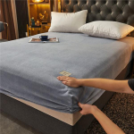 Soe flanellkattega voodilina elastse ribaga &uuml;he-/kaheinimesevoodi jaoks &Uuml;lipehme, soojalt paigaldatav kaitsekate Nahas&otilde;bralik madratsikate 180cmx200cm Only a Sheet