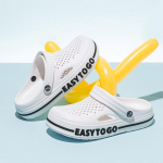 Uus suvine klassikaline puukingad Meeste rannasandaalid vabaajajalatsid EVA kerged sussid kiri kingad &otilde;uesussid 40-41