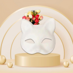 Valge plastikust kassimask, valge rollim&auml;ngiva animepeo poolkost&uuml;&uuml;m, isetegemise mask valge