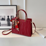 Pulmakott Premium tekstuur v&auml;ike kott naiste kott suure mahutavusega uus punane &uuml;mbrik k&auml;ekott punane pulma pruut messenger kott must