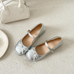 Prantsuse vibuga kandilise ninaga &uuml;hekordsed naiste keskmise kontsaga 2025. aasta kevadised uued mitmek&uuml;lgsed v&auml;ikesed l&otilde;hnavad paksu kontsaga Mary Jane kingad 40 h&otilde;be