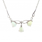 Les Tr&eacute;sors De Lily [G0799] - h&otilde;bedane kaelakee  Goddess Opal  H&otilde;bevalge (roodiumiga kaetud) - 50x13 mm valge