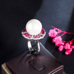 CMM ehted Ilusad &scaron;ikk punase kuupmeetri tsirkooniumoksiidi lilledega &uuml;mmargused tursked suured reguleeritavad kunstp&auml;rlitest s&otilde;rmus naiste peor&otilde;ivaste ehted mitmev&auml;rviline