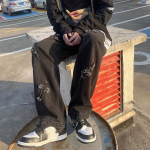 2023. aasta uus trend Hip-hop Street Y2K meeste p&uuml;ksid High Street vabad sirged vabaaja p&uuml;ksid Moodsad Meeste teksap&uuml;ksid meeste S-3XL L must
