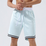 Meeste l&uuml;hikesed p&uuml;ksid Kiirelt kuivavad lahtised spordir&otilde;ivad tennis korvpall jalgpall treening dressip&uuml;ksid hingavad treeningp&uuml;ksid S heleroheline v&auml;rv