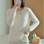 Naiste ka&scaron;miirkardigan Qinghe ka&scaron;miir 30% ka&scaron;miir 70% vill s&uuml;gis-talvine ka&scaron;miirkardigan pehme ja soe M valge