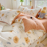 Neljaosaline komplekt, pestud puuvillane voodilina, tekikott, &uuml;hiselamu kolmeosaline komplekt 1.5m bed