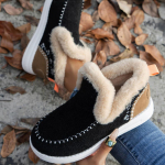 2025 Mujer Slip On Talvekingad Naiste Lamedad jalatsid Saapad Uued Naiste Talvesaapad Karusnahast kingad Naiste Poolsaapad Lume Botas 43 must