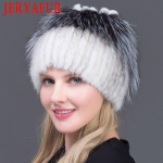JERYAFUR P&auml;ris h&otilde;berebase karusnahast m&uuml;ts Naistele Naturaalsest naaritsakarusnahast talvem&uuml;tsid naistele Rose Rhinestones Patchwork Mix Color Beanies must