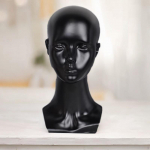 Mannekeeni n&auml;idik, pea &otilde;lg, naiste nagi ilutarvikute mudel butiikidele must