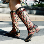 K&auml;sitsi maalitud ehtsast nahast lapiga vintage Court-stiilis pitsiga trimmitud k&otilde;rge kontsaga pikad saapad 36